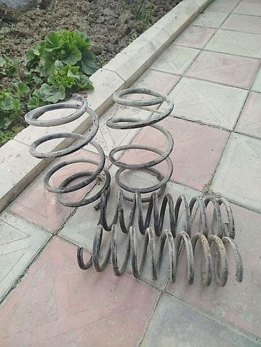 w210 amortizator: Avtomobil üçün yay dəsti - Komplekt: 4 ədəd spiral asqı yayı (2 ədəd — 2