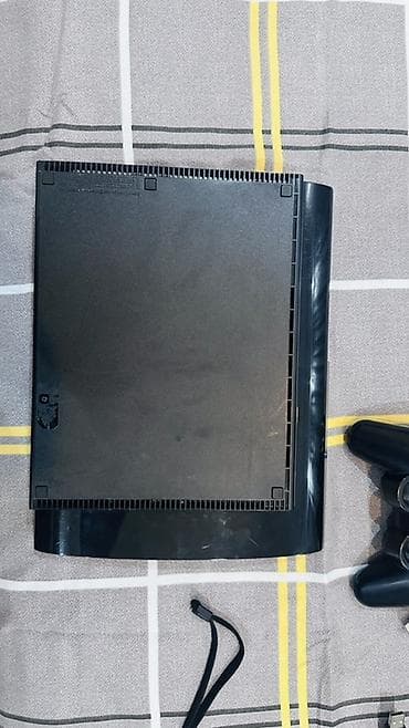 pro controller: PlayStation 3 Super Slim (PS3) oyun konsolu komplekt Xüsusiyyətlər: - — 4