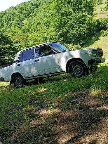 tofaş satış: VAZ 2107 sedan – ağ rəng, 4 qapı, arxaötürücü. Klassik künclü kuzov — 6