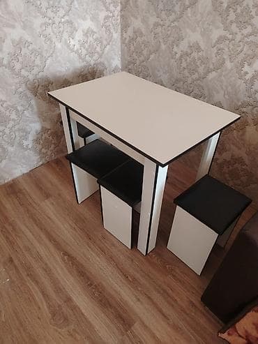 Mətbəx üçün, Yeni, Açılmayan, Dördbucaq masa, 4 stul