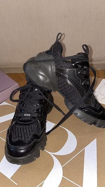 dian: Dior qadın krossovkası – Qara rəng - Model: Chunky/trek stili, qalın — 1