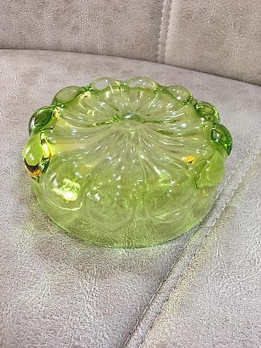 billur qablar: Konfet və ya meyvə qabı. Rəngli şüşə, 60-70-ci illər, 17 sm, ideal — 4