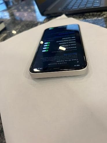 canon eos r50: IPhone 11, Ağ, Face ID — 2