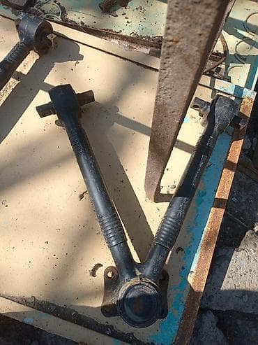 yer şumlayan traktor: Avtomobil üçün ön asqı “üst qol” (triqon/üst qolluq) hissəsi - V — 1