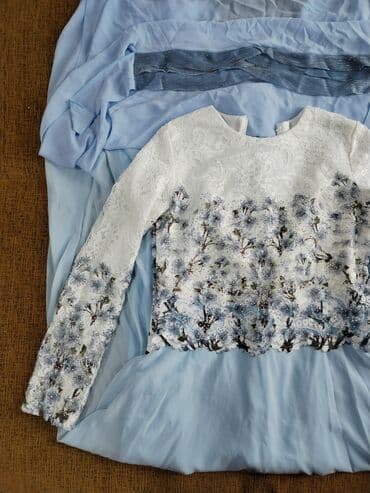 Nişan paltarı kimi də geyinmək olar. Çox yaxşı vəziyyətdədi. Qaşlar