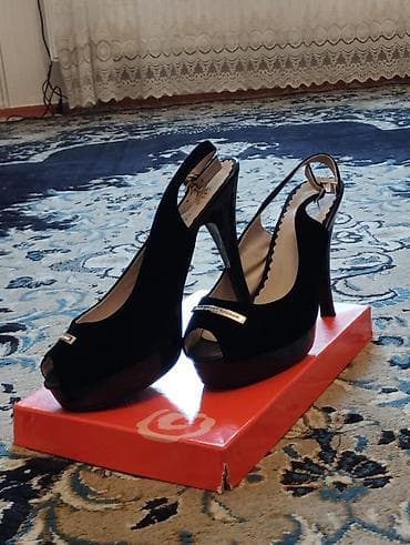 ayaqab: Ölçü: 39, rəng - Qara, Yeni — 1