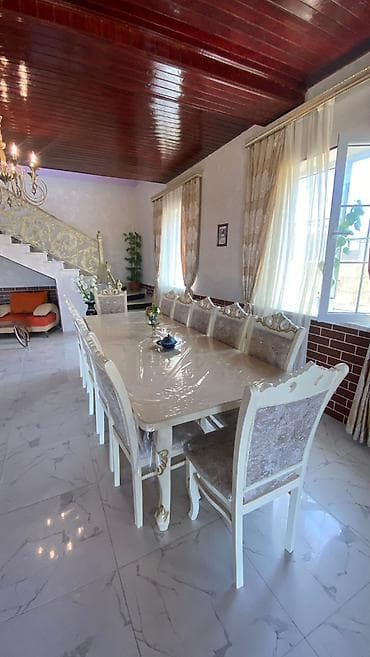240 м², 5 комнат, Газ, Электричество, Водопровод