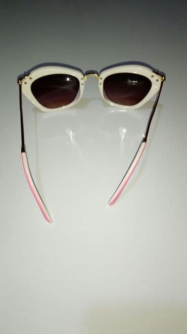 ачки: Çəhrayı Eynək — 3