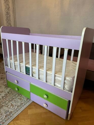 oglan ucun hediyeler: Oğlan və qız üçün, İşlənmiş, Dördbucaq, Beşik, Dəstsiz, Matras ilə, Yellənmə mexanizm ilə — 2