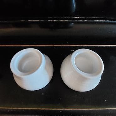 guzgu samdan: Şamdan ag reng her iki teretin istifade etmek olur. arxasina uzun şam — 8