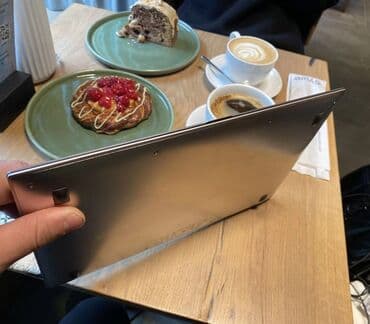 продаю ноутбук: İşlənmiş ASUS Vivobook, 15.6 ", Intel Core i7, 256 GB, Ünvandan götürmə, Pulsuz çatdırılma, Rayonlara çatdırılma — 10