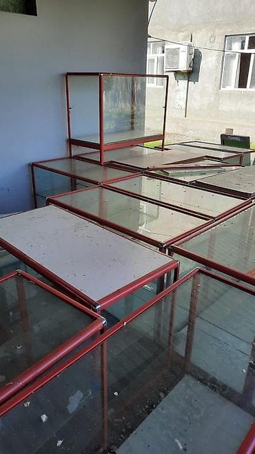 restoran avadanliq: Mağaza vitrinləri və rəf sistemləri – metal karkaslı, şüşə vitrinlər — 2