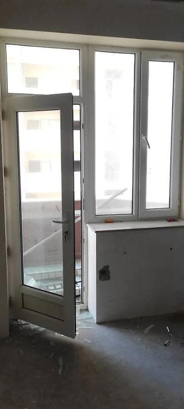 Сантехника: Б/у Двухкамерное Пластиковое окно, Ширина: 106 см, Длина: 167 см — 1