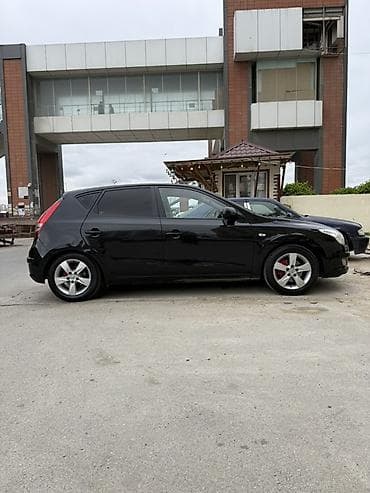 hunday i 30: Hyundai i30 hatchback

Təcili satilir — 9