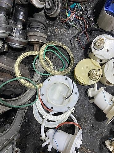 Mercedes Benz benzin nasosu Şəhər: Bakı Elanın növü: Ehtiyat