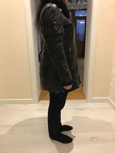 gödəkçələr: L — 4