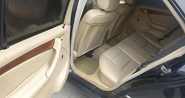 mersedes c class: Kandisonerde isleyir Mercedes-Benz sedan interyeri və texniki — 2