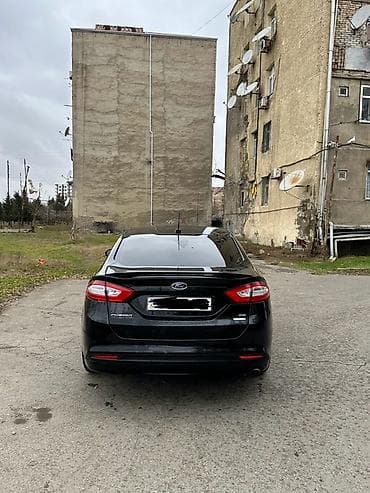 audi rs q3 2.5 tfsi: Ford Fusion: 1.5 l | 2016 il 181100 km Sedan — 2