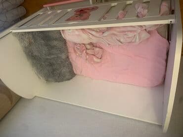 uşaq ucun beşik: Qız üçün, Dördbucaq, Beşik, Dəstsiz, Matras ilə, Yellənmə mexanizmsiz — 2