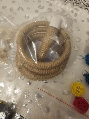 Yuvalar: Nimfa (cockatiel) cütü və tam avadanlıqlı qəfəs dəsti. Biri erkek biri — 9