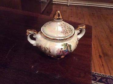 metbext esyalari: Продаю песочницу от чайного перламутрового сервиза. цена 15 ман. тел — 2