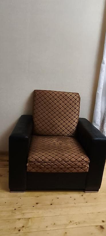 divalar: Mebel dəsti – 1 divan + 2 kreslo - Üslub: Müasir, minimal xətli. - — 2