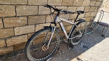 velosiped kameri: Salam.Velosiped satilir. Sea Breeze 2 ci girişə yaxindi.42 ci — 3