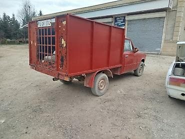 hyundai avtobuslar satisi: Yükdaşıma üçün yığma kiçik pikap sənətsiz satılır 2101mator karofka 4 — 3