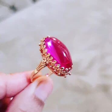 yaqut qaşlı üzük: Toy, Üzük, Çəhrayı qızıl, 583 Əyar, Yaqut — 2