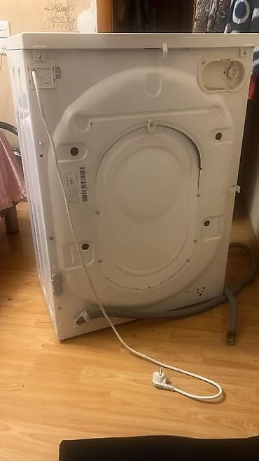 Стиральная машина Indesit, 5 кг, На запчасти, Автомат, Без сушки — 5