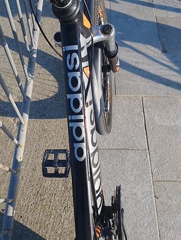 peredok velosiped: Velosiped yaxşı vəziyyətdədir.Bir problemi skorus və Tormuzu — 6