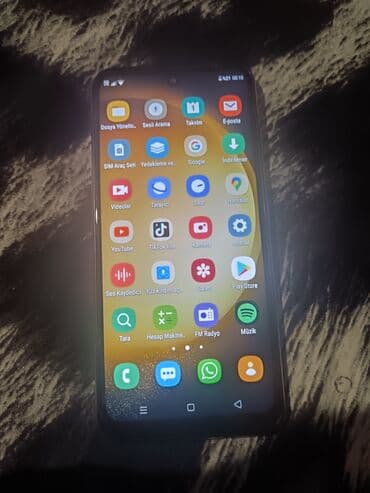 телефоны fly cirrus 7: Telefon yenidir qeydiyyat olunub heç bir roboem filan yoxdu. Model — 7