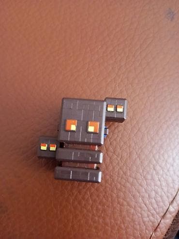Kinder minecraf satılır Tezedi hər şey var içində tülküskelet