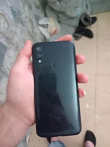 Yalniz vp Xiaomi Redmi smartfon - Ekran: 6.3" damcı formalı ön kamera