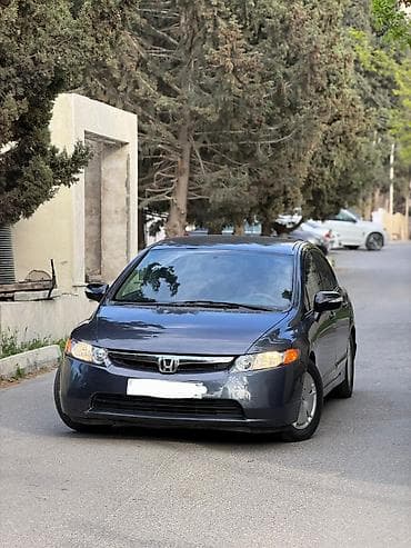 Honda Civic: 1.3 l | 2007 il Sedan