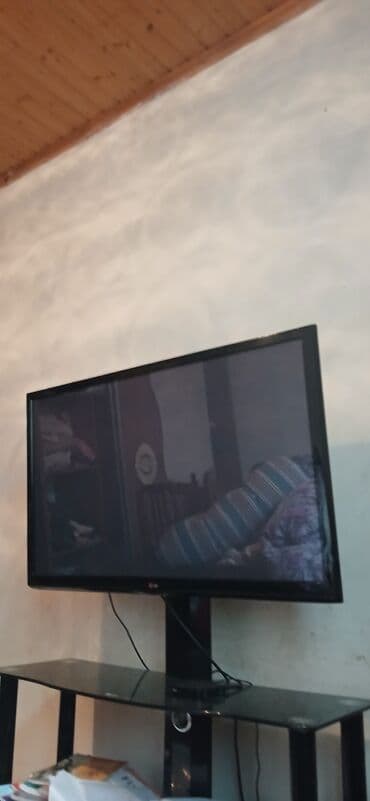 109 ekran tv: TELVİZOR:ALT İLƏ BƏRABƏR [MODEL]:LC: [EKRAN]:109; RƏNG[QARA] — 1