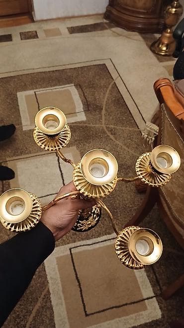 Şamdanlar: Qızılı və qara rənglərin kombinasiyasında klassik üslublu şamdan — 5