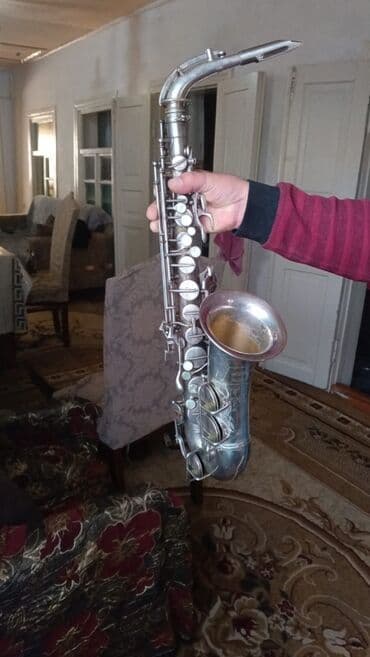 saz musiqi aləti: Salam, 1960 ci ilin saksafonu satılır. Nadir parcadır dəyərin bilən — 3