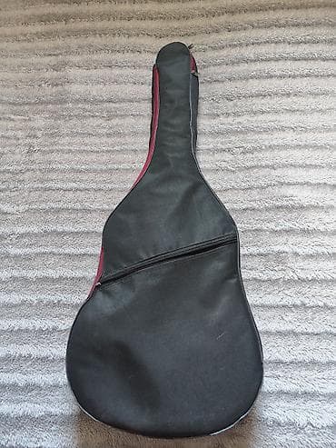 gitara kabel: Klassik gitara. Üstündə hər şeyi verilir. Pula ehtiyac olduğu üçün — 2