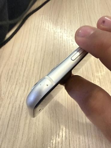 apple iphone 14 pro: IPhone 11, Ağ, Face ID — 6