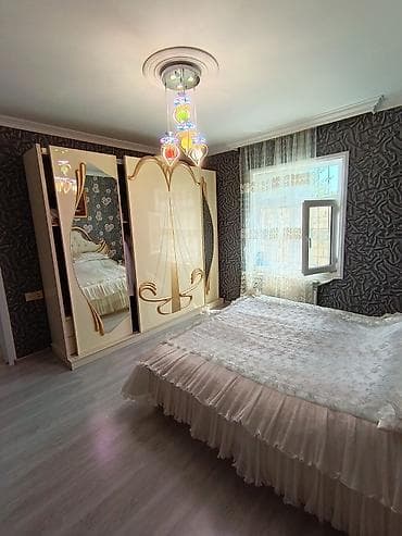 bakida kiraye evler: INSHAATCILAR QESEBESI eshya bazarına yaxın 4 sotda kursulu 3 otaq — 4