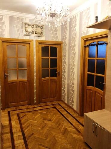 9 ci mikrorayon satilan evler: Bakı, 3 otaqlı, Köhnə tikili, 80 kv. m — 11