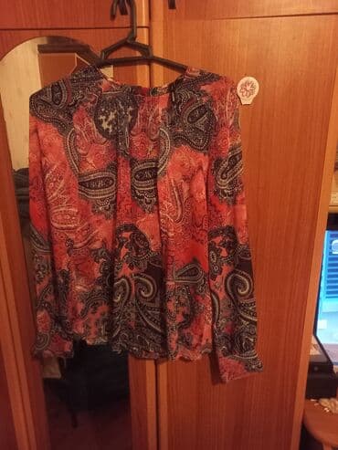 qadin ucun koynekler: Türkiyədən 60 m gətizdirilib,ölşü düz gəlmədiyi üçün satılır, yeri — 1