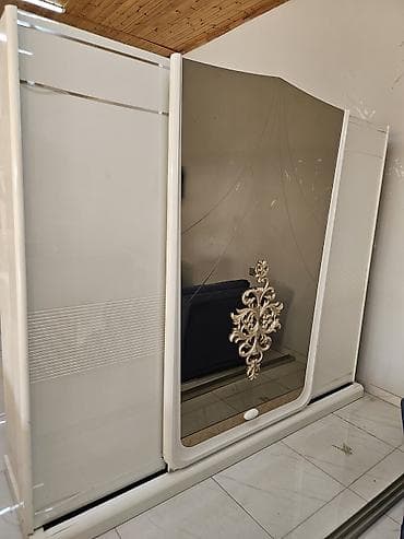 *Dolab satılır* Qıymet - 260 azn *Catdırlma pulsuzdur* Olculerı