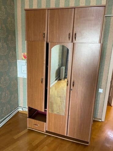 keşle kiraye: Nizami rayonu E. Süleymanov küçəsində 18 mərtəbəli binanın, 10-cu — 2