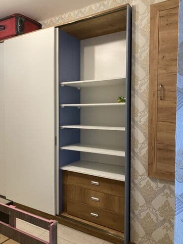 kiçik dolab: Kupe, 3 qapılı Düz dolab, Qarderob, paltar dolabı — 2