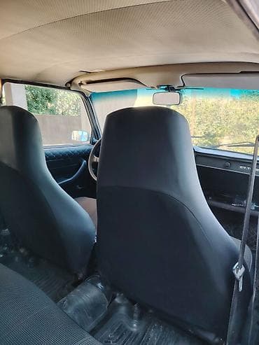 масляный радиатор: VAZ 2107 sedan – ağ rəng, 4 qapı. Texniki və xarici xüsusiyyətlər: - — 5