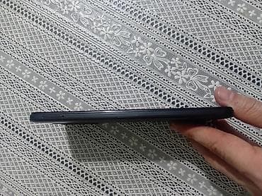 telefon iphone 8: Salam real alici elage saxlasin ekran çatdir işlemeyine mane olmur — 3