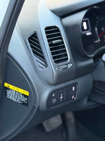 hyundai elantra qiyməti: Taksiye Yararli Kredit yolu ile satilir İlkin odeniş en azi 3.000 azn — 12