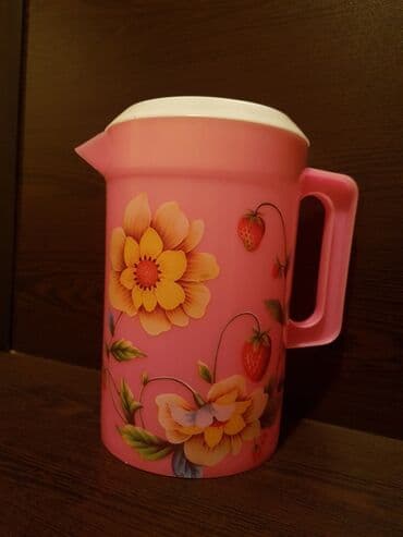 iran qablari: Su qabı. Təzə. Plastik. İran istehsalı. Hündürlüyü - 21 sm, Diametri — 2